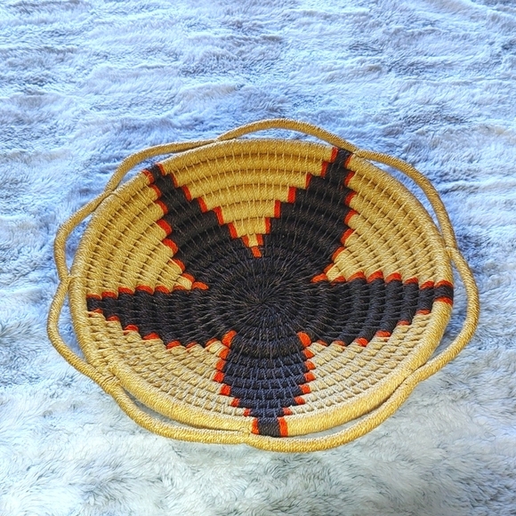 Other - Handwoven Woven Wicker Rustic Rolled African Flower Design Serving Basket